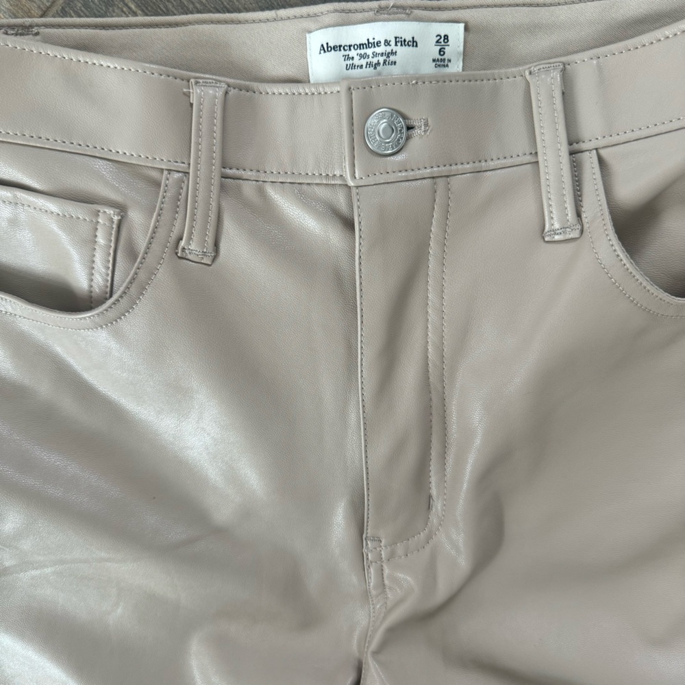 Abercrombie & Fitch 90s straight high rise leather trouser